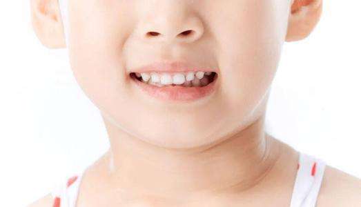 宝宝有两颗长在一起对牙齿有影响吗？
