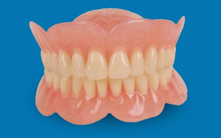 有利于全口义齿固位的因素是什么？