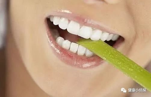 牙齿上的“黑线”是个啥？怎样纔能有效去除？牙科医生给出答案